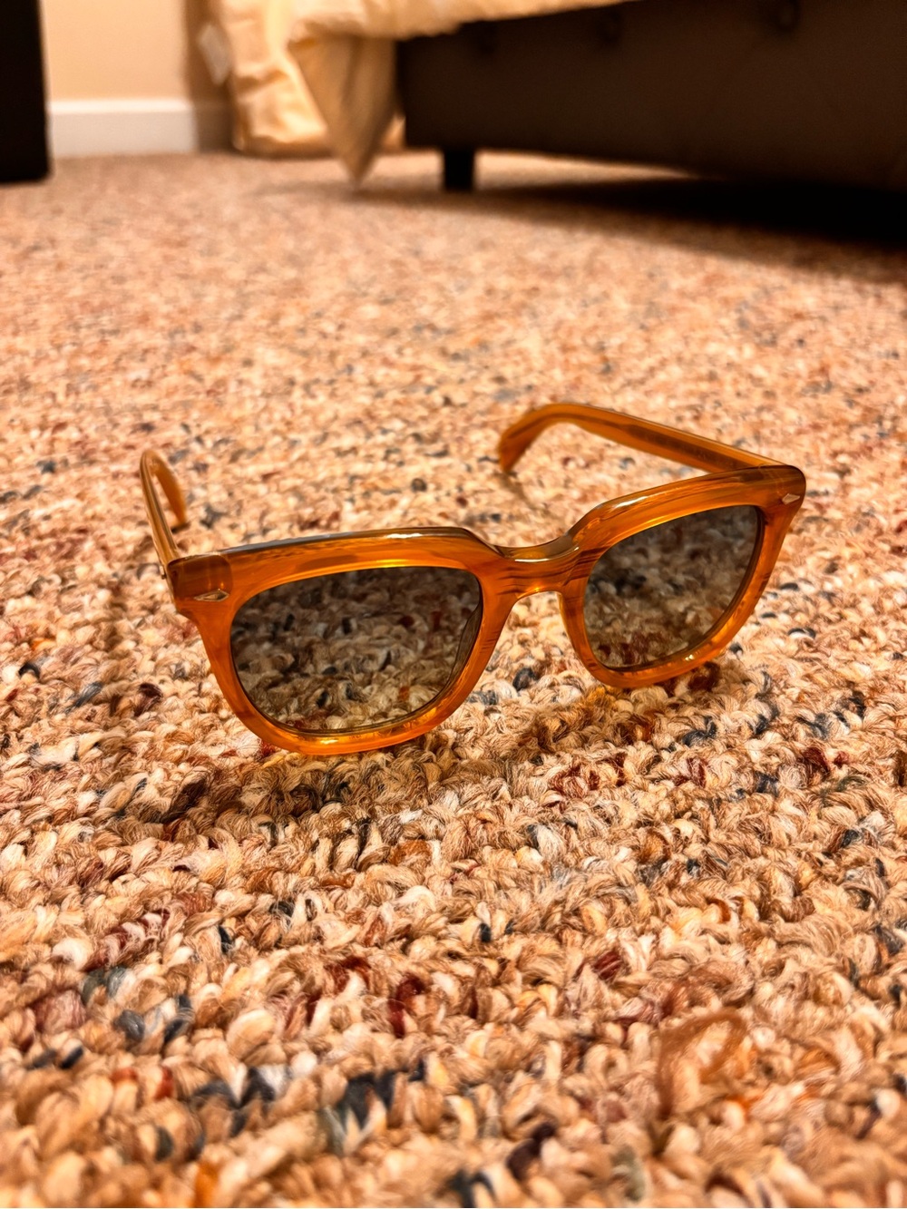 MOSCOT Yontif Sunglasses 52-22 Blonde Frame Green Lenses w/ Case & Auth Card